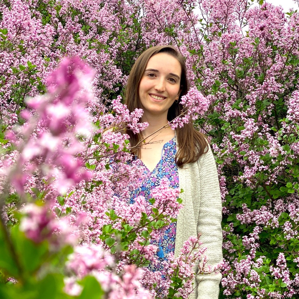 Meet your Posher, Olivia